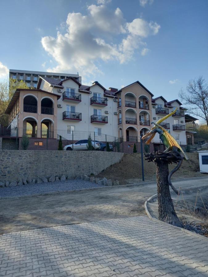 River House אומן