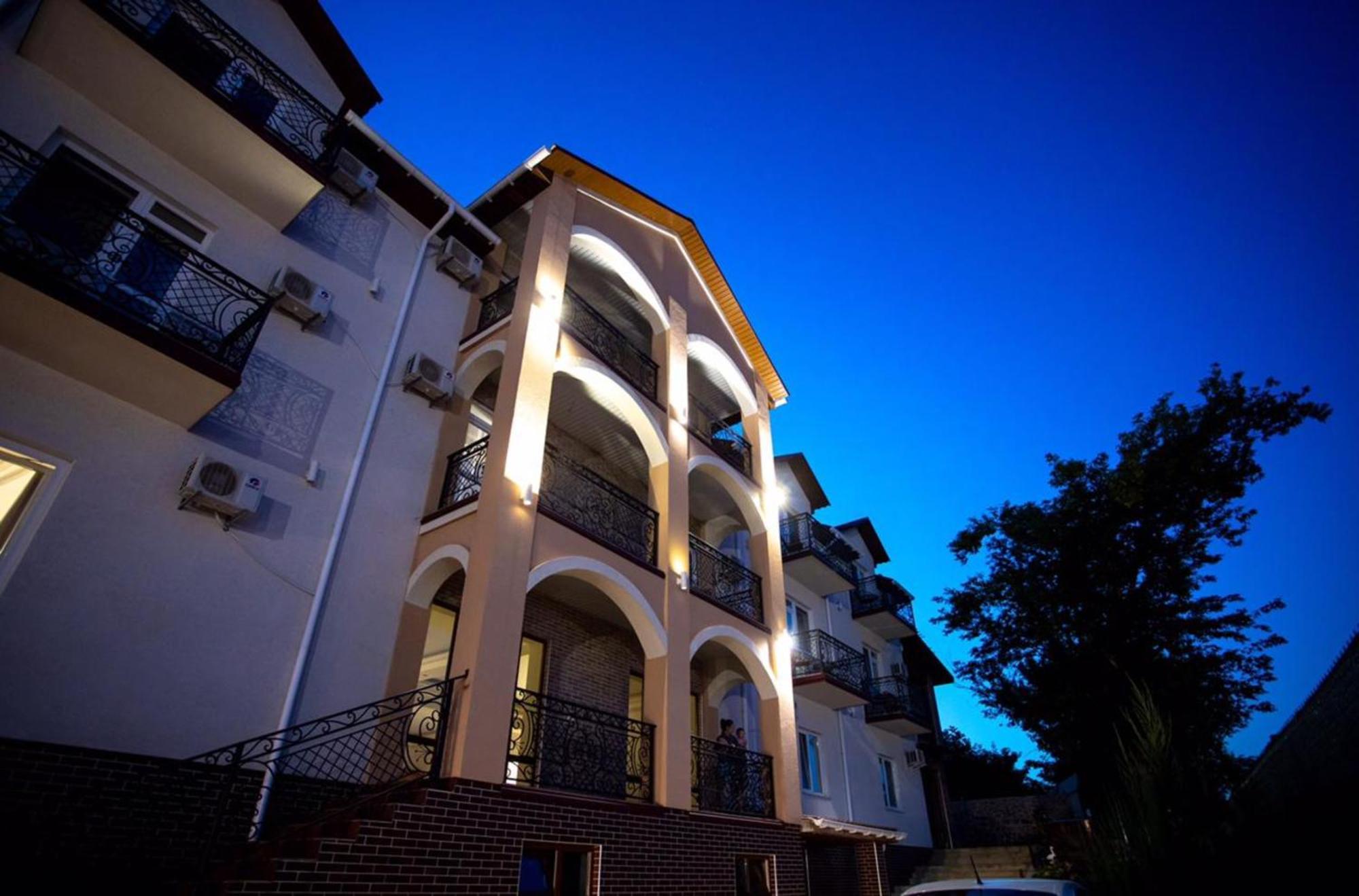 Готель River House Умань